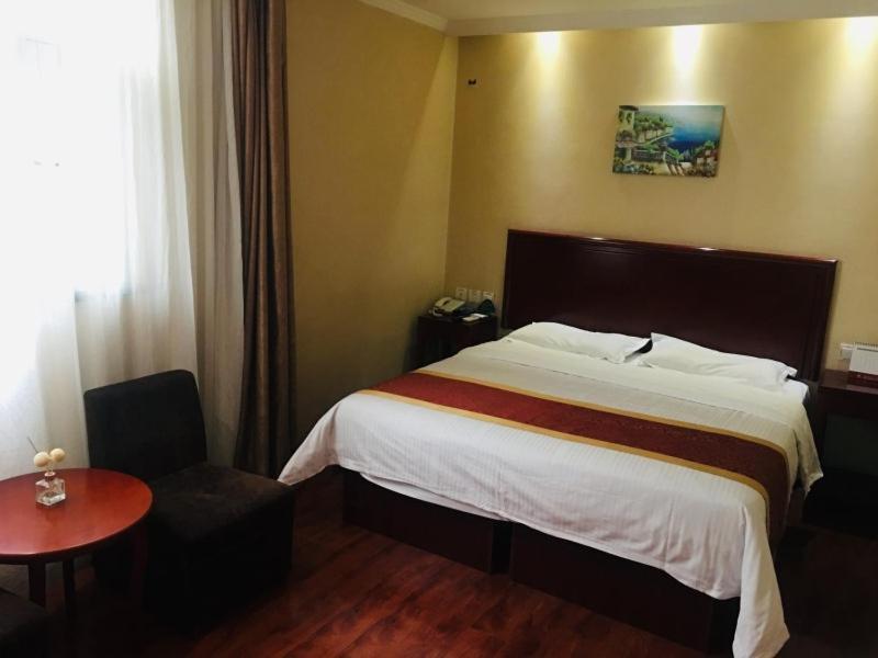 Greentree Inn High Tech Changzhi Road Subway Station Business Hotel Taiyuan  Bagian luar foto